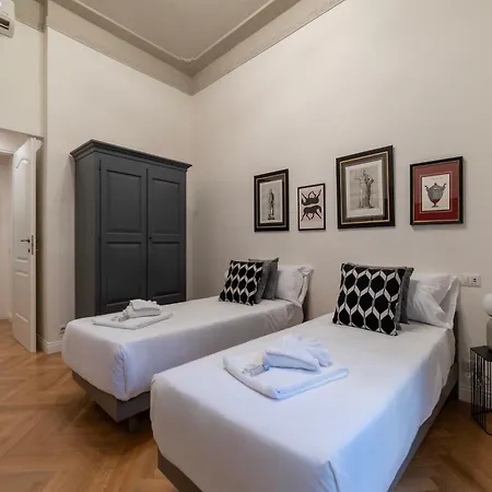 Castro Pretorio 9 - Fromhometorome Apartmán *